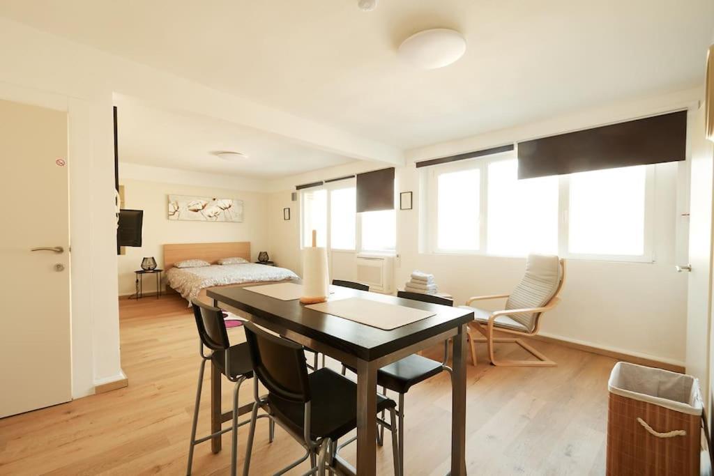 Studio-Balcon Center Of מונס מראה חיצוני תמונה